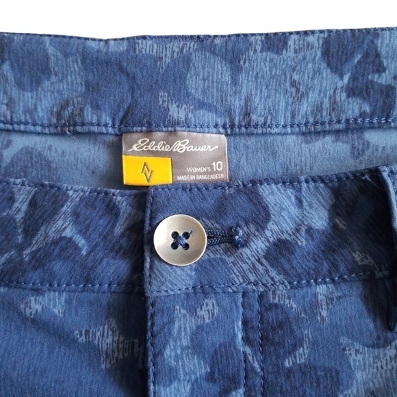 Eddie Bauer Women’s Blue Nylon Spandex Patterned Lightweight Cargo Shorts Sz. 10 - Picture 5 of 11